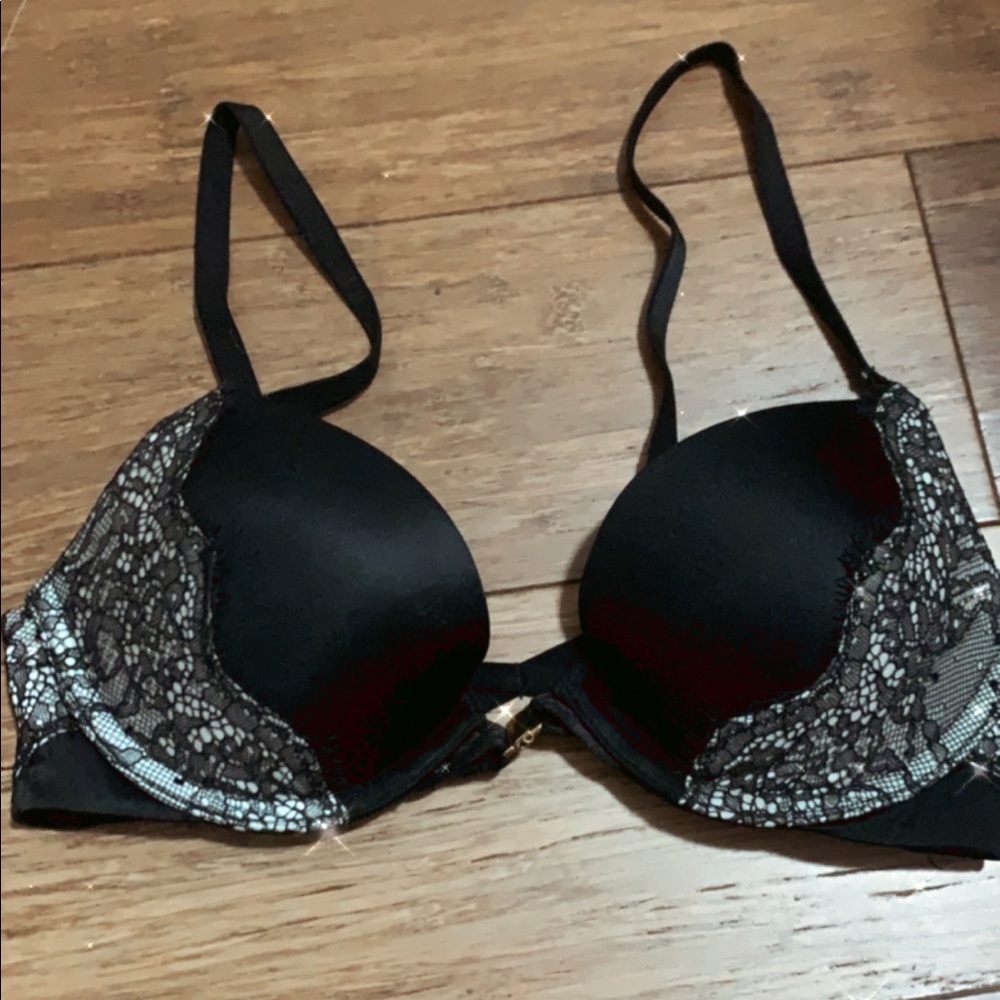 Victoria’s Secret 32A sexy bra